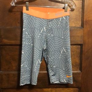 Nike pro Capri grey and orange leggings